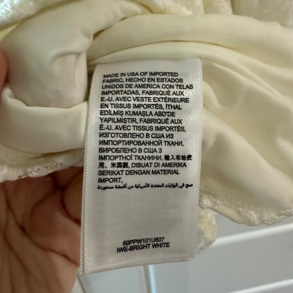 Bebe White Lace Peplum XS Top Balletcore  Feminine Valentine's Flirty Spring - Picture 5 of 6